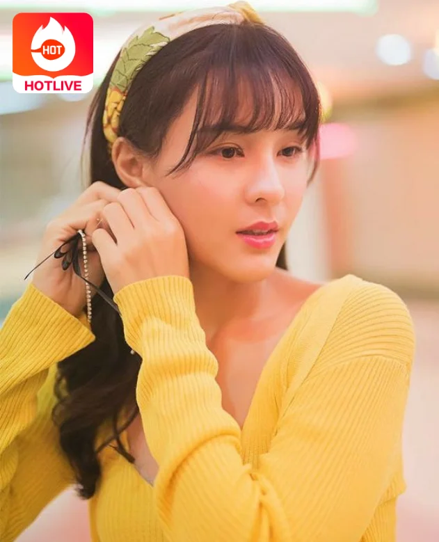 ที่มาและการเริ่มต้นของออม สุชาร์ มานะยิ่ง (Aom Sushar Manaying): The famous actress in Thai 18+ 9 - TH LIVE Aom Sushar-thailive