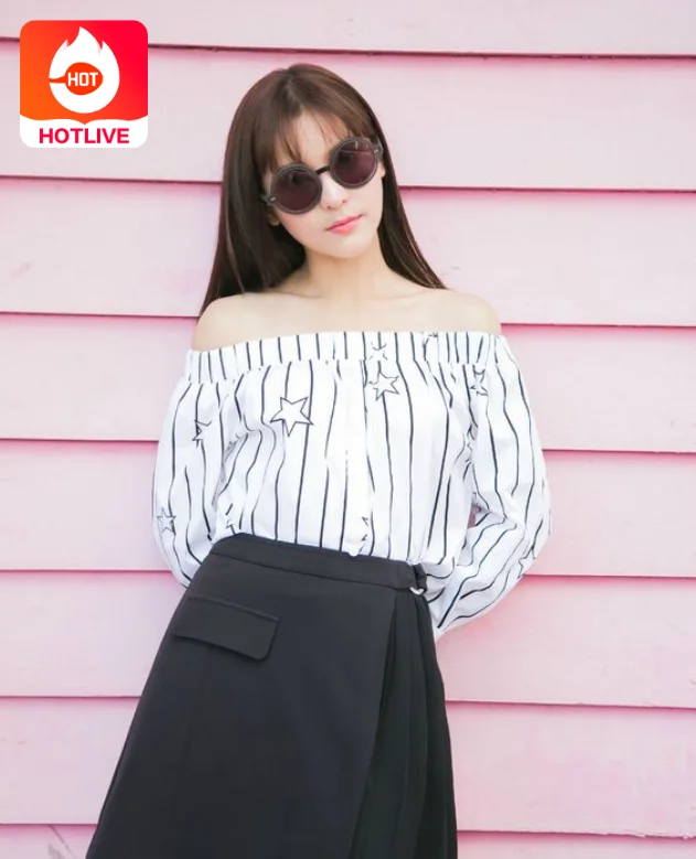 ที่มาและการเริ่มต้นของออม สุชาร์ มานะยิ่ง (Aom Sushar Manaying): The famous actress in Thai 18+ 6 - TH LIVE Aom Sushar-thailive