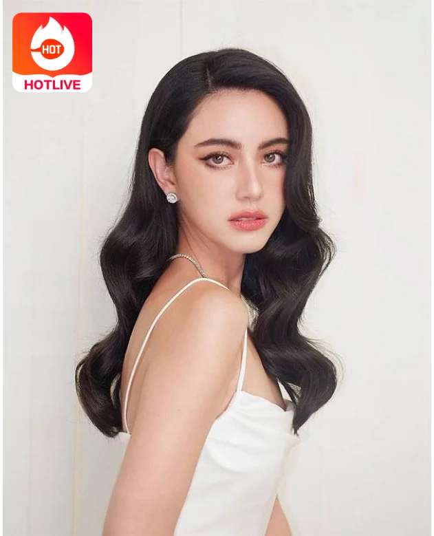 เรื่องราวแห่งความสำเร็จและความงามของ "ใหม่ ดาวิกา โฮร์เน่-Mai Davika Horne" นางเอกชื่อดังแห่งไทย. A famous Thai actress 18+ 9 - TH LIVE Mai Davika-thailive