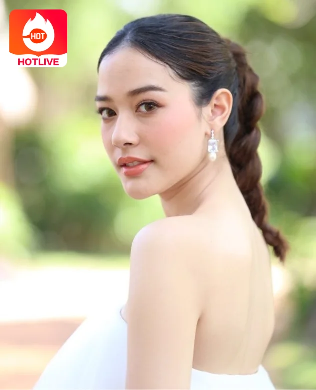 Yeena Salas-thailive 