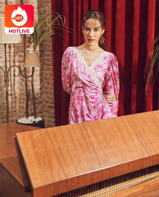 Yeena Salas-thailive 